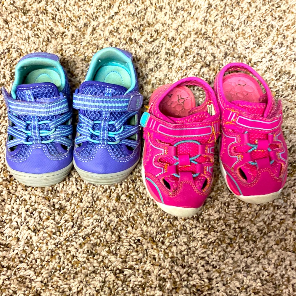 Girls size 5 Velcro strap closed toe sandals